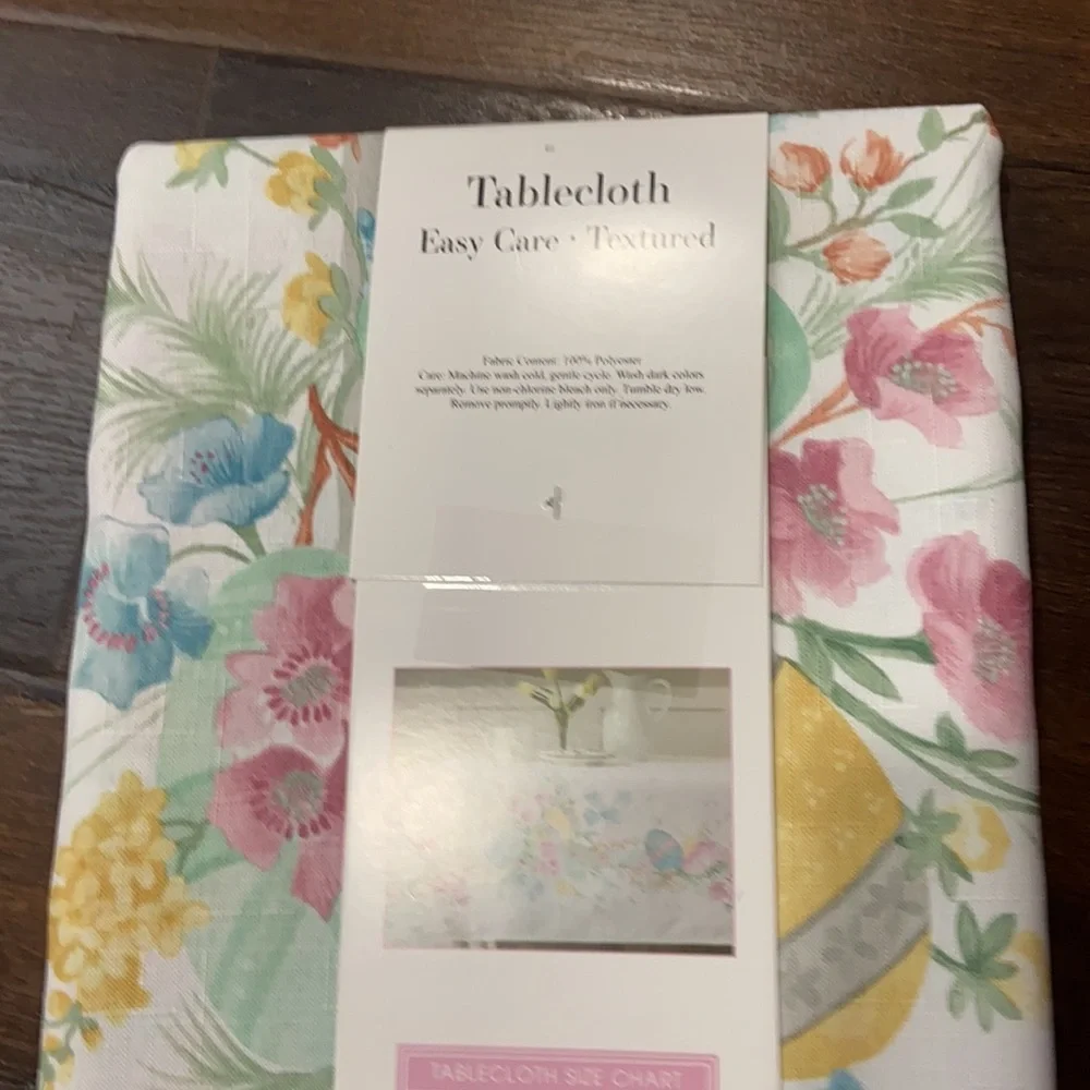 NEW EASTER TABLECLOTH 60” x 104” EASY CARE FLORAL EASTER EGGS SPRING